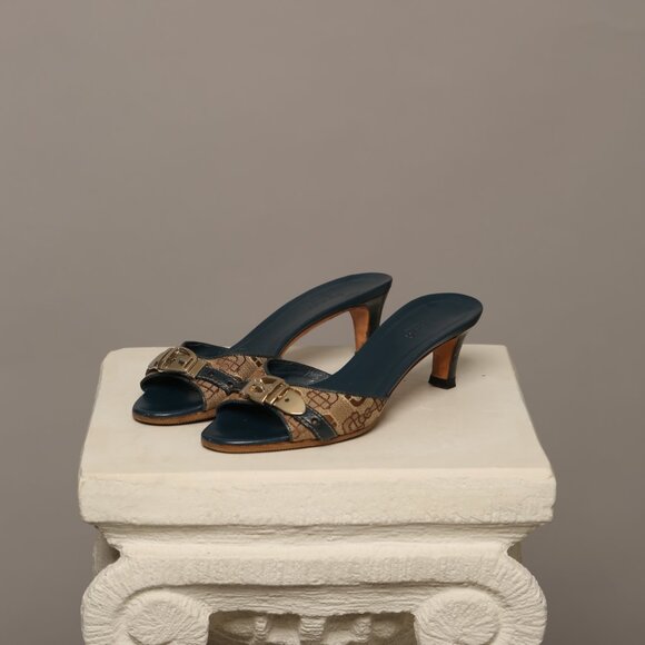 Gucci "Belt" Sandals - Picture 1 of 8
